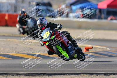 media/Dec-18-2022-SoCal Trackdays (Sun) [[8099a50955]]/Turn 2 (950am)/